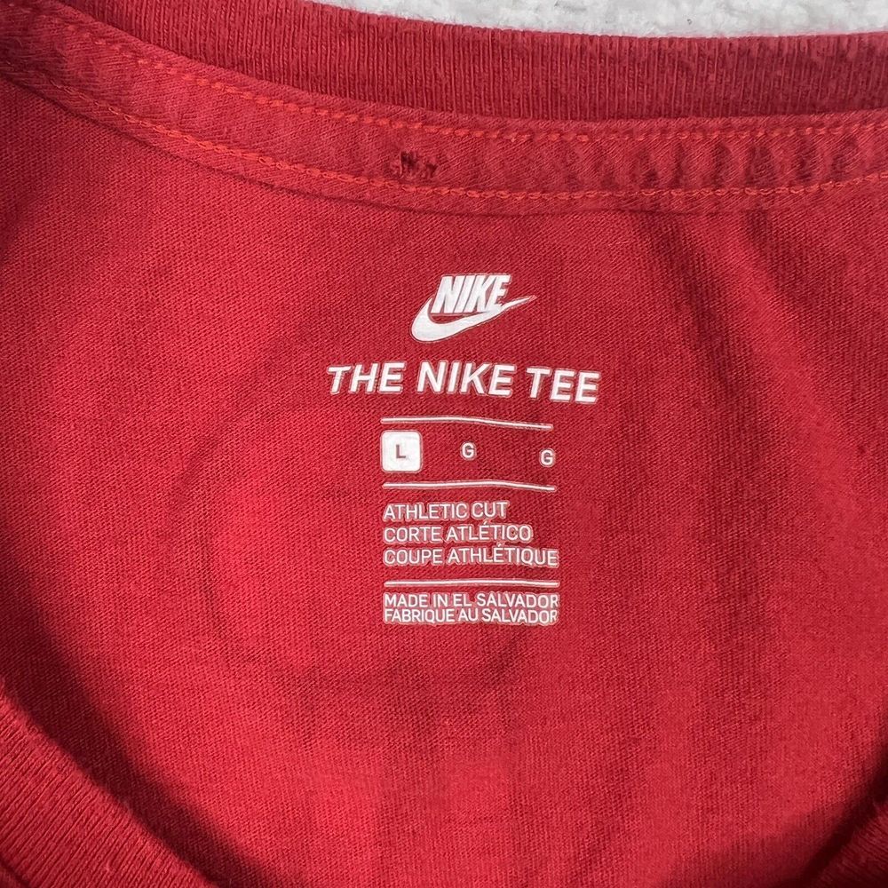 Nike Shirt Mens Large Red The Nike Tee‎ The Dirty Air Graphic Logo Short Sleeve - Picture 8 of 10